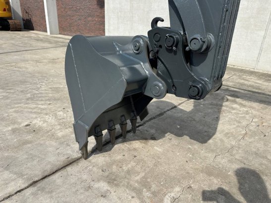Midi excavator Volvo EC60C Diesel 2011 EC60C 2011 2 Crawler Excavators image 8