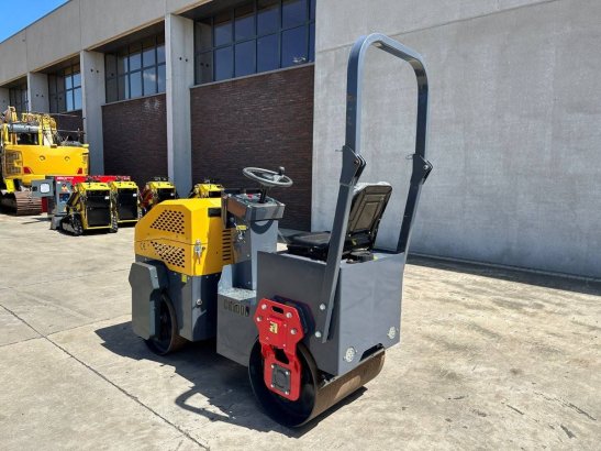 Tandem vibratory roller Captok CK1000 Petrol 2025 New Captok CK1000 2025 1 image 8