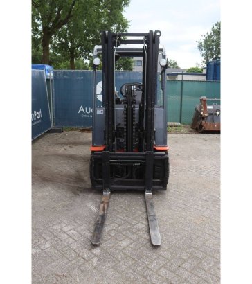 Toyota 8FBMT30 Electric Forklift 3000kg 2013 8FBMT30 2013 2 Forklift image 8