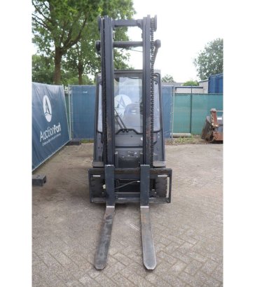 Forklift Fenwick-Linde E30-01 Electric 3000kg 2012 Fenwick-Linde E30-01 2012 2 Forklift image 23