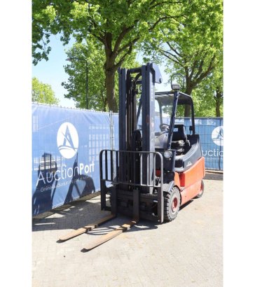 Linde E25/600-02 Electric Forklift 2500kg 7m 2003 E25/600-02 2003 2 Forklift image 8