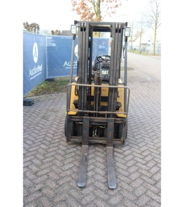 Caterpillar EP16KT Electric Forklift 1600kg 4.3m 2001 EP16KT 2001 2 Forklift image 8