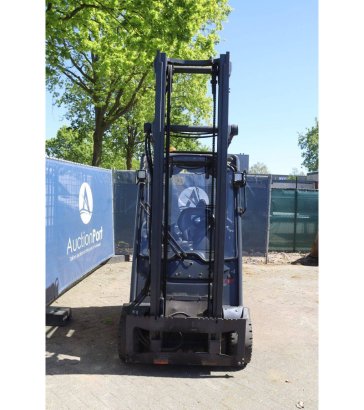 Linde E18 Electric Forklift 1800kg 4.25m E18 2 Forklift image 8