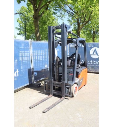 Forklift Linde E14-02 Electric 1400kg 7m 2017 E14-02 2017 2 Forklift image 8