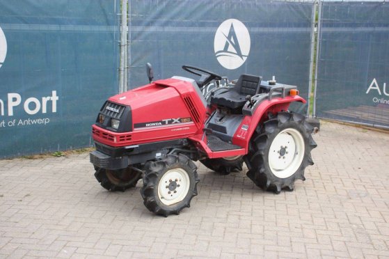Mini tractor Honda TX 160 Diesel 16hp Honda TX 160 2 Tractor Units image 8