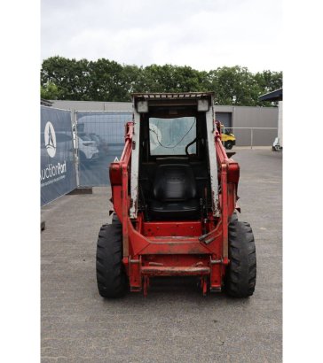 Skid steer loader Gehl SL 3610 Diesel 25kW Gehl SL 3610 2 Wheel Loaders image 8