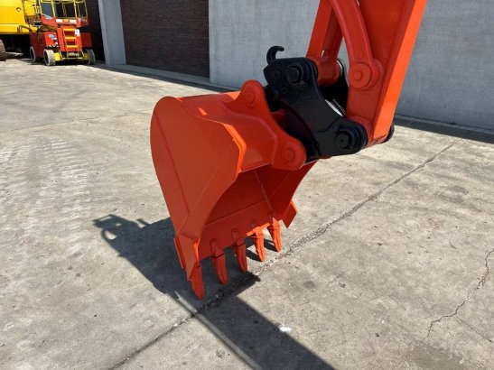 Midi excavator KX155-3SZ Diesel 2012 KX155-3SZ 2012 2 image 8