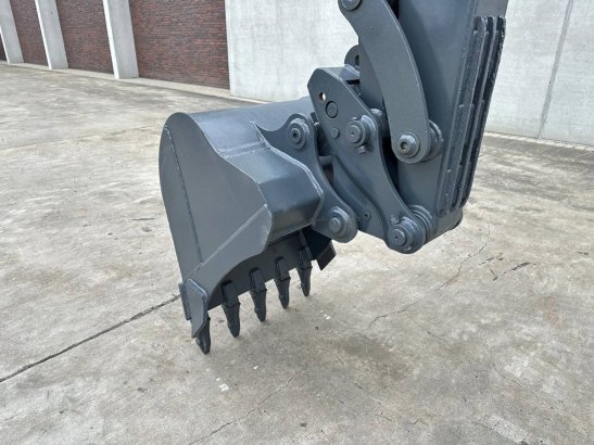 Midi excavator Volvo EC55B Diesel 2012 EC55B 2012 2 Crawler Excavators image 8