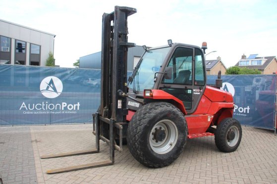 Forklift Manitou M30-4 4x4 Diesel 3000kg 2012 M30-4 4x4 2012 2 Forklift image 8