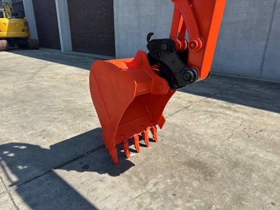 Midi excavator Kubota KX165-5 Diesel 2016 KX165-5 2016 2 Crawler Excavators image 23