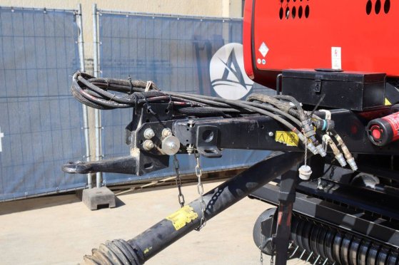 Case IH RB465 Baler 2018 IH RB465 2018 2 image 8