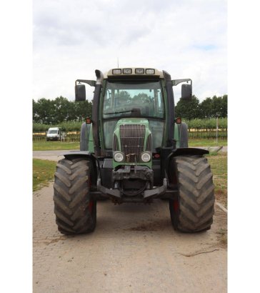 Tractor Fendt Farmer 411 Vario Diesel 2002 Fendt Farmer 411 Vario 2002 2 image 8