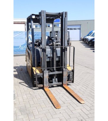 Caterpillar 2EP5000 Electric Forklift 2260kg 3.1m 2EP5000 2 Forklift image 8