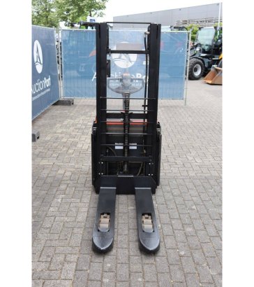 Stacker BT SWE140L Electric 1400kg 2.65m 2015 BT SWE140L 2015 2 image 8