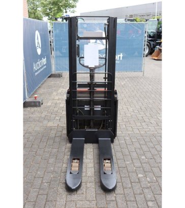 Stacker BT SWE140L Electric 1400kg 2.65m 2016 BT SWE140L 2016 2 image 8