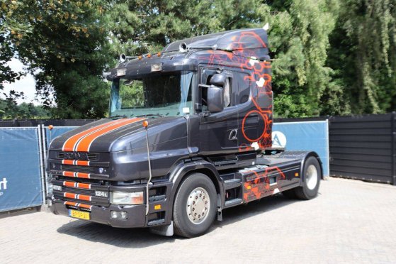 Chassis Cabin Scania T124 LA4X2 NA 470 Diesel 470hp 2001 T124 LA4X2 NA 470 2001 2 image 8