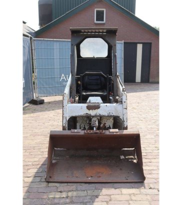 Skid steer loader Bobcat 443 Diesel 1992 (Margin) 443 1992 2 Wheel Loaders image 8