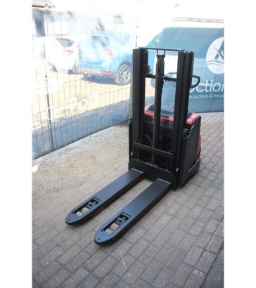Toyota SWE200D Electric Stacker 1000kg 2.1m 2022 SWE200D 2022 2 image 8