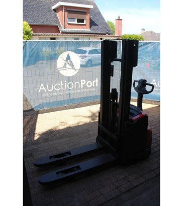 Stacker BT SWE140L Electric 1400kg 2.65m 2015 BT SWE140L 2015 2 image 8