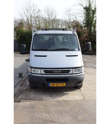 Iveco Daily 35C17 Diesel 166hp 2006 BE tractor with semi-low loader VELDHUIZEN P35-5A 2007 2 Lowloader semi-trailers image 8