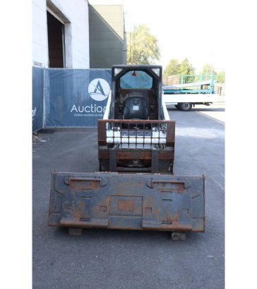 Skid steer loader Bobcat T110 Diesel 30.7kW 2014 T110 2014 2 image 8