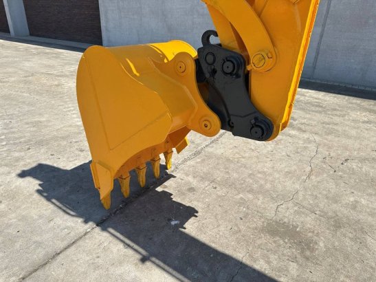 JCB 8056 Diesel Crawler Excavator 2011 8056 2011 2 Crawler Excavators image 53