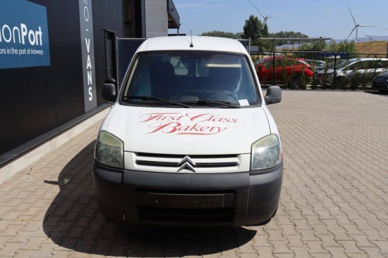 Bestelauto (bakkersauto) Citroën Berlingo Benzine 90pk 2006 Citroën Berlingo 2006 2 Small Vans image 8