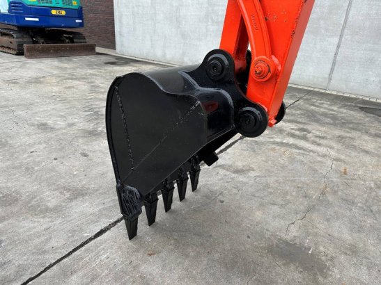 Midi excavator Kubota KX165-5 Diesel 2015 KX165-5 2015 2 image 8