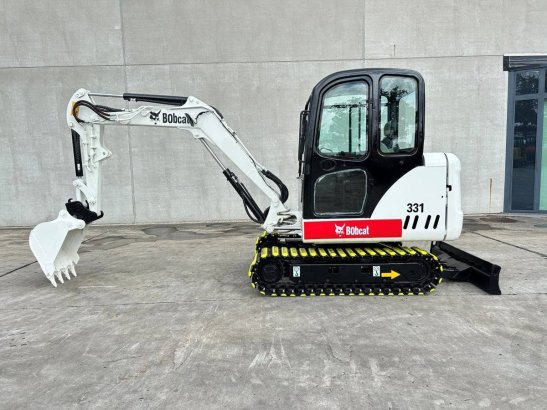 Bobcat 331 Diesel Mini Excavator 2010 331 2010 2 image 8