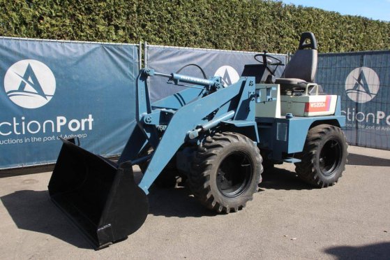 Articulated loader Mitsubishi WS200A Diesel 28HP WS200A 2 Wheel Loaders image 8