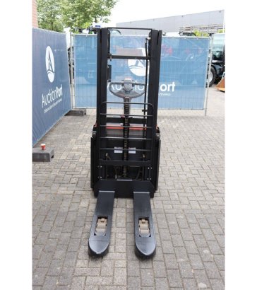 Stacker BT SWE140L Electric 1400kg 2.65m 2015 BT SWE140L 2015 2 image 8