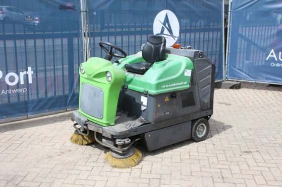 Ride-on sweeper IPC Cleaning 1450 Diesel 2015 IPC 1450 2015 2 image 8