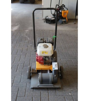 Giant GP1545G Petrol Vibratory Plate 2024 Giant GP1545G 2024 2 image 23