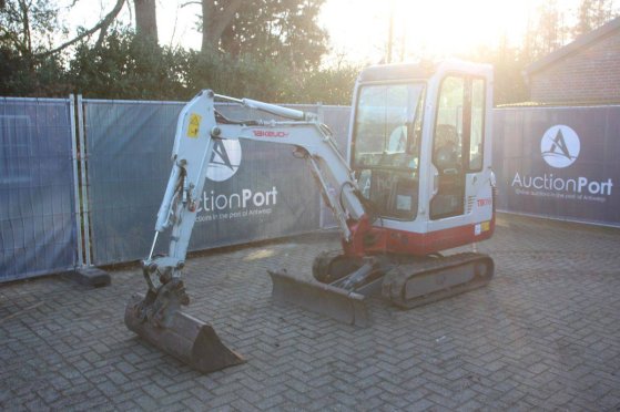 Mini excavator Takeuchi TB016 Diesel 10.3kw 2011 TB016 2011 2 image 8