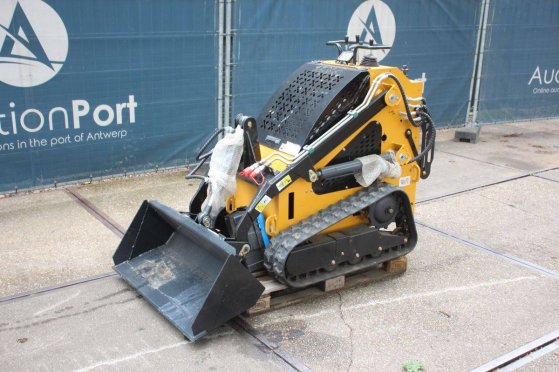 Skid Steer Loader Heavy Industry Machinery T360 Petrol 2025 Heavy Industry Machinery T360 2025 2 image 8
