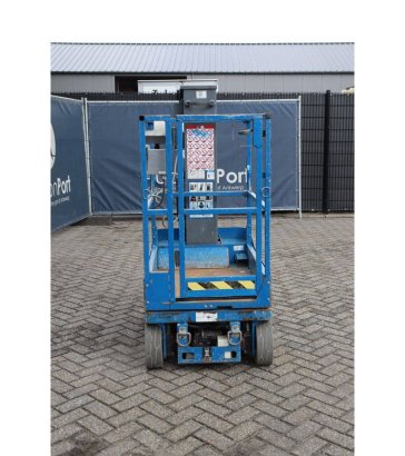 Skyjack SJ12 Electric Mast Lift 227kg 5.6m 2015 Skyjack SJ12 2015 2 image 8