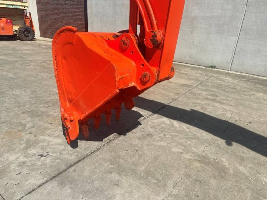 Midi excavator Kubota KX185-3 Diesel 2015 KX185-3 2015 2 Crawler Excavators image 8