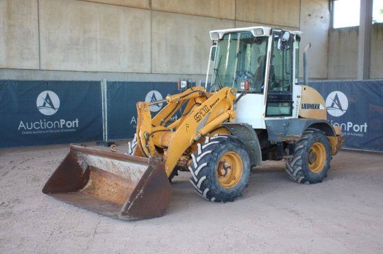 Liebherr L510 Diesel Wheel Loader 58kW 2005 L510 2005 2 Wheel Loaders image 8