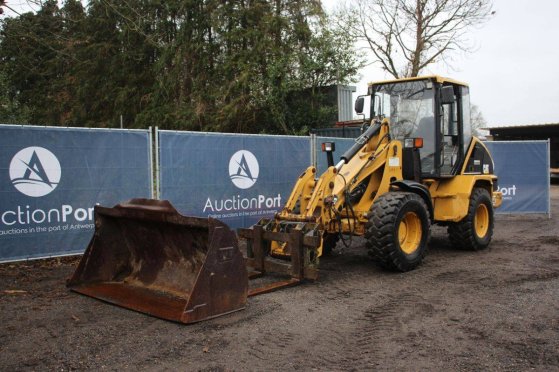 Caterpillar 908 Diesel 61kW Wheel Loader 2001 908 2001 2 image 8