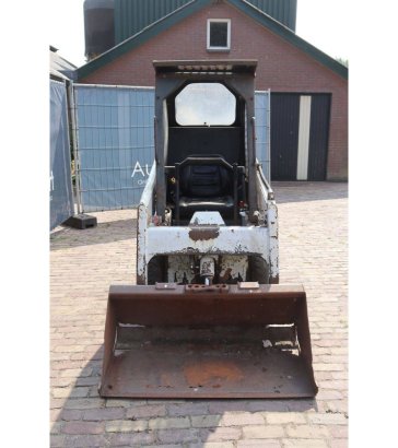 Skid steer loader Bobcat 443 Diesel 1992 (Margin) 443 1992 2 Wheel Loaders image 8