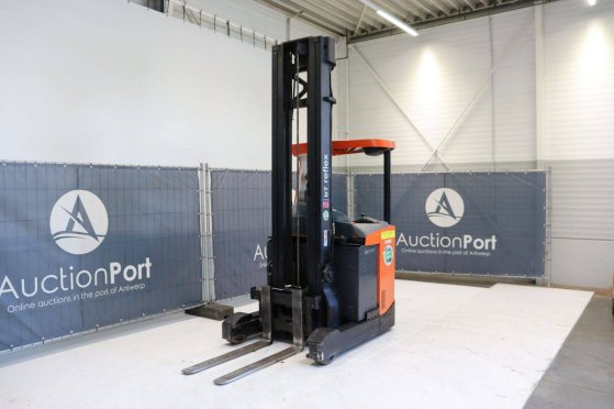 Reach truck BT Reflex RT002 Electric 1400kg 6.3m BT Reflex RT002 2012 2 image 8