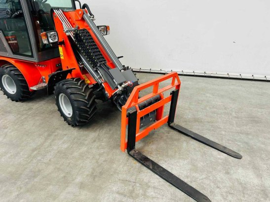 Everun ER1000 Articulated Loader Diesel 18.2kW 2026 New Everun ER1000 2025 1 Wheel Loaders image 8