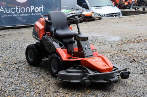 Zitmaaier Husqvarna R422Ts AWD Benzine 2014 R422Ts AWD 2014 2 image 8