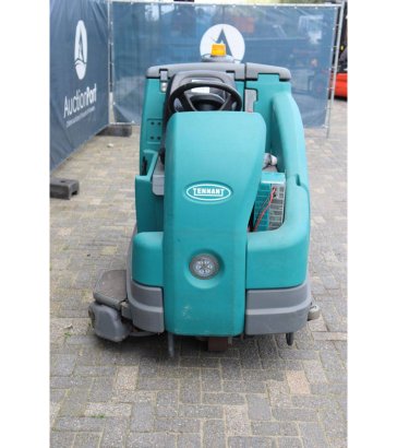 Tennant T16 Electric Scrubber 3.9kW 2013 TENNANT T16 2013 2 image 8
