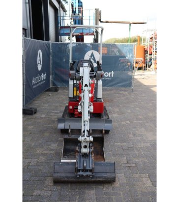 Mini excavator Takeuchi TB210R Diesel 8.8kW 2025 TB210R 2025 2 image 8