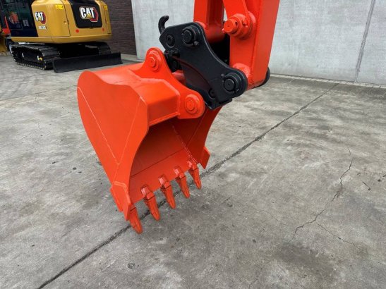 Midi excavator Kubota KX155-3SZ Diesel 2012 KX155-3SZ 2012 2 Crawler Excavators image 8