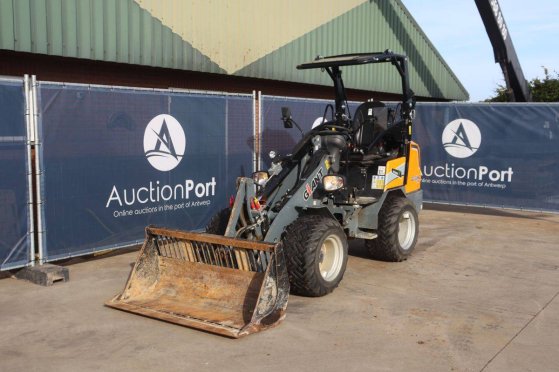 Articulated loader Giant G2300HD X-Tra Diesel 18.5kW 2024 Giant G2300HD X-Tra 2024 2 Wheel Loaders image 8