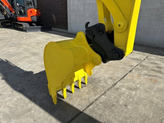 Midi excavator Yanmar VIO80 Diesel 2011 844 2011 2 Crawler Excavators image 8
