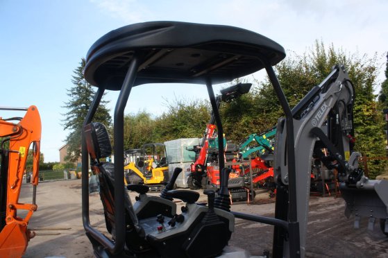 Terex E19 Mini Excavator Diesel 10.2kW New E19 1 image 23