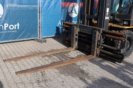 Rough-terrain forklift Boss C80/60D/M Diesel 8000kg 1993 Boss C80/60D/M 1993 2 Rough Terrain Forklift image 9